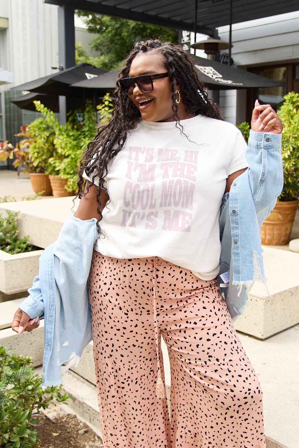 Simply Love Full Size IT'S ME,HI I'M THE COOL MOM IT'S ME Round Neck T-Shirt Carauana Store