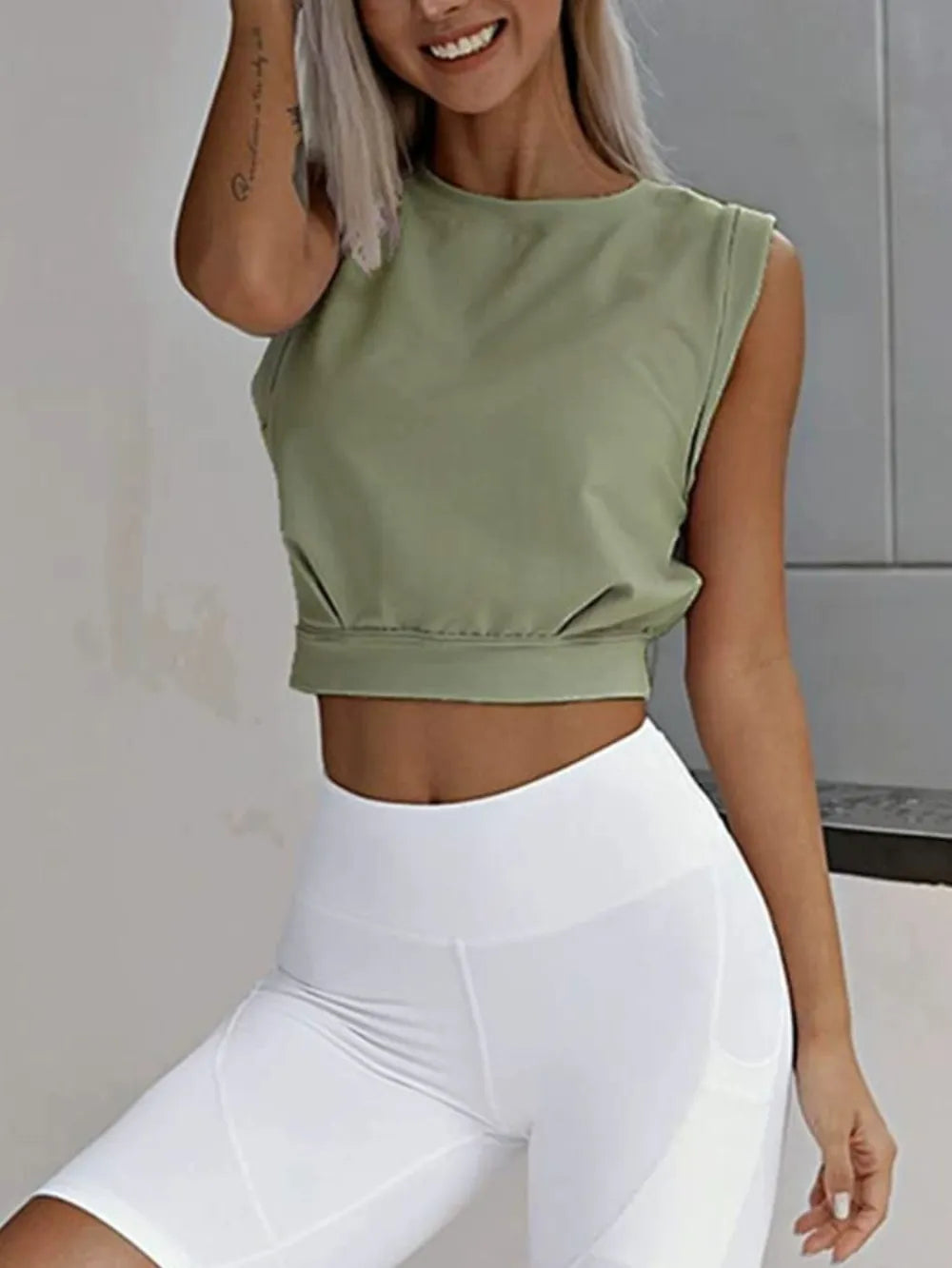 Round Neck Cropped Active Top Carauana Store