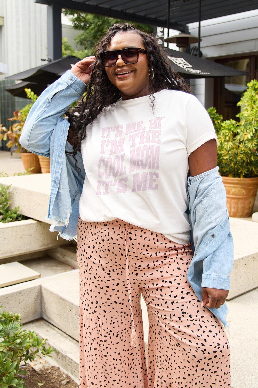 Simply Love Full Size IT'S ME,HI I'M THE COOL MOM IT'S ME Round Neck T-Shirt Carauana Store
